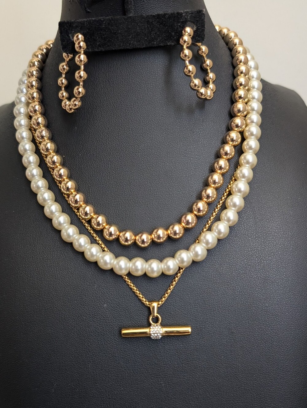 #57. “The Devil Wears Prada" Andy's Necklace